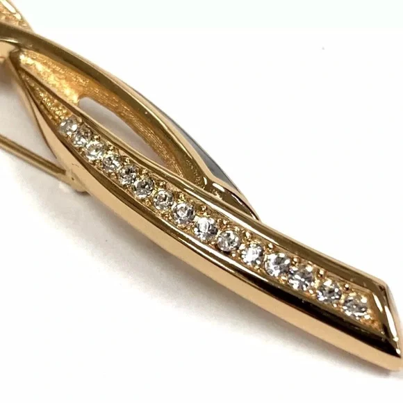 Vintage Christian Dior Pave
Swarovski Black Enamel
Double Wave Abstract Brooch - Picture 10 of 11